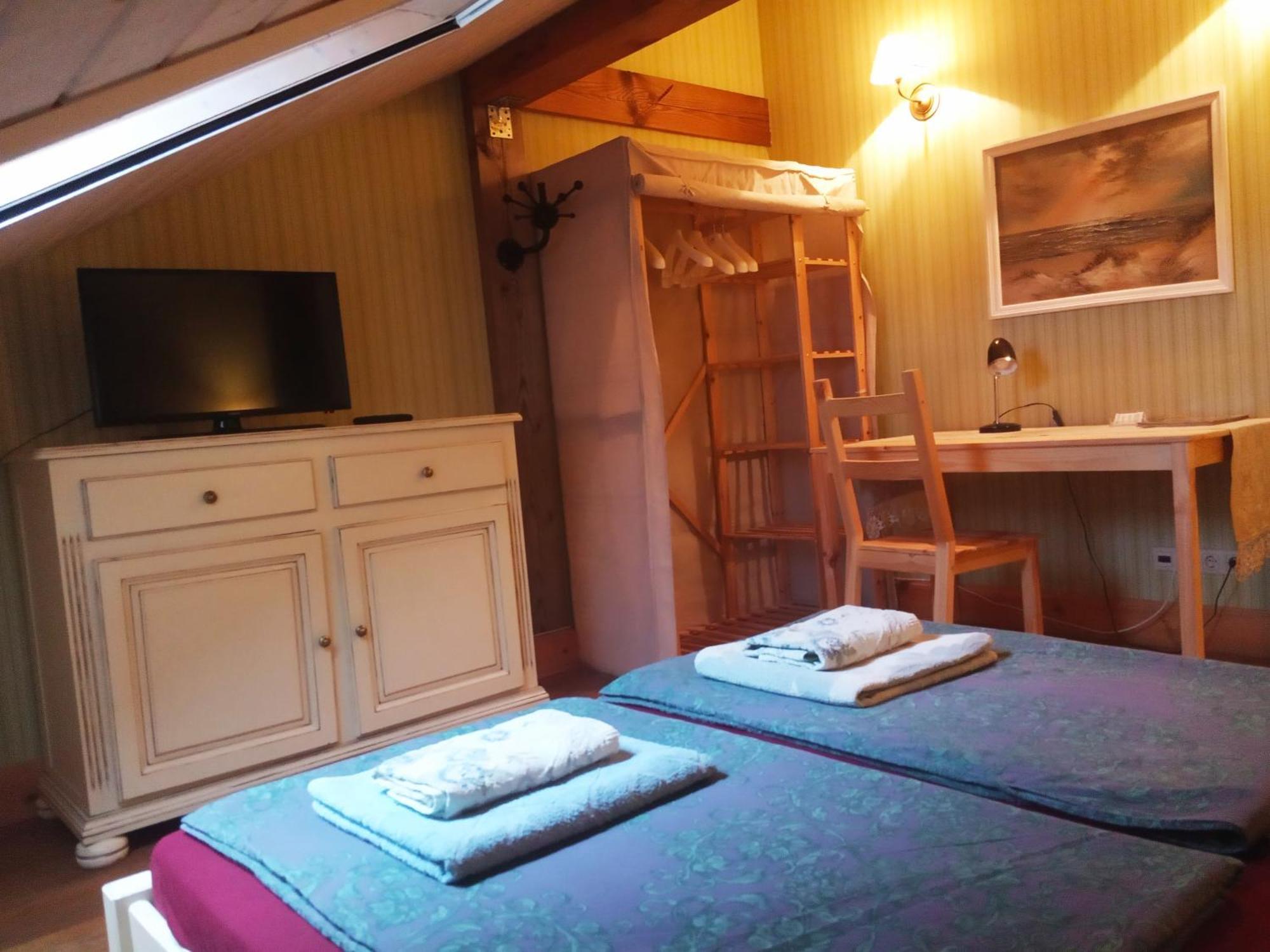 Senosios Geguzines Ukis Guest House Phòng bức ảnh
