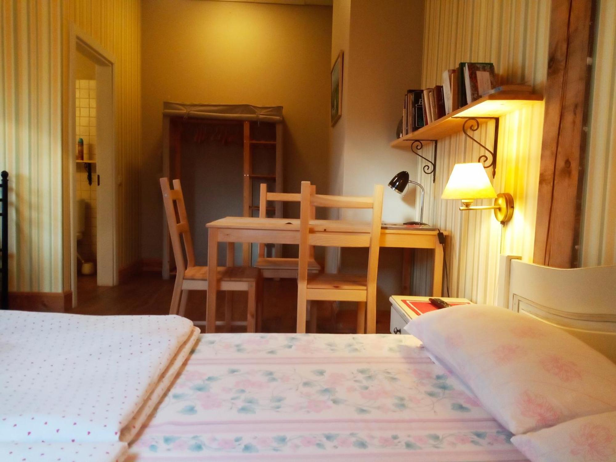 Senosios Geguzines Ukis Guest House Phòng bức ảnh