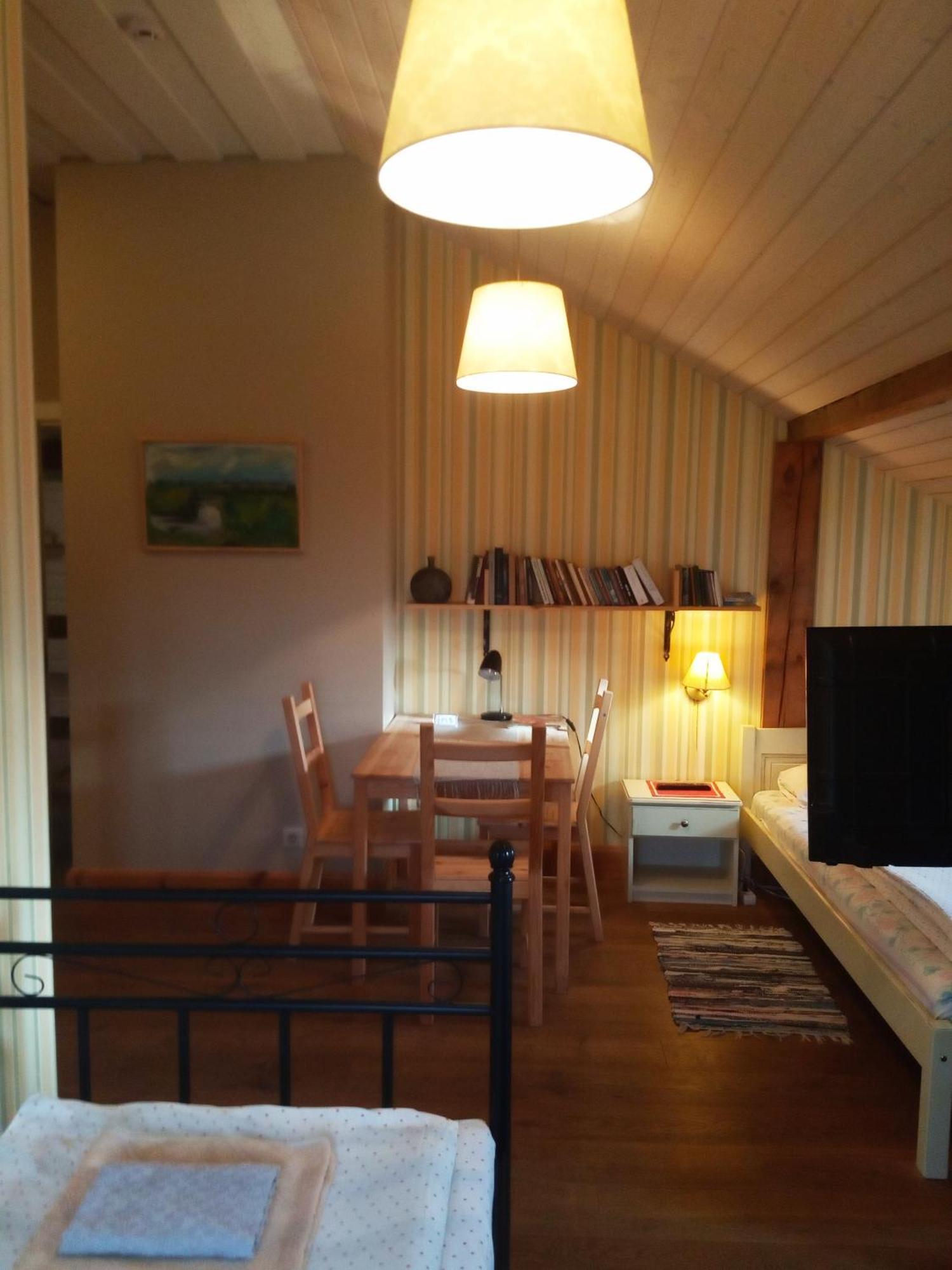 Senosios Geguzines Ukis Guest House Phòng bức ảnh
