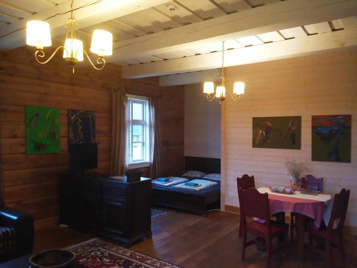Senosios Geguzines Ukis Guest House Ngoại thất bức ảnh